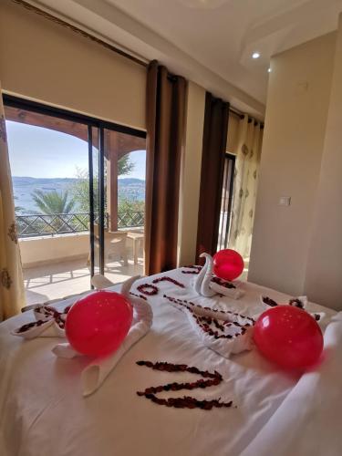 Postel nebo postele na pokoji v ubytování Nice View Hotel فندق الأطلالة الجميلة للعائلات فقط