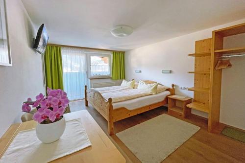 Postel nebo postele na pokoji v ubytování B&B Landhaus Vierthaler