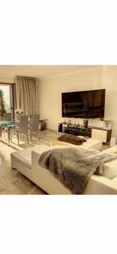 T4 HAUT DE GAMME ROUTE DES SANGUINAIRES