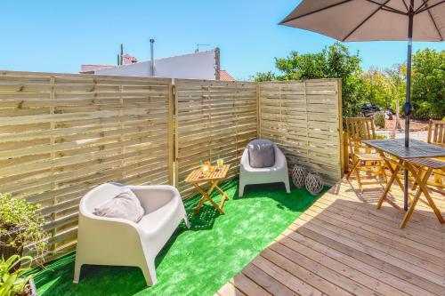 Casa Amarela-Tiny House with fantastic view-pool and close to the beaches