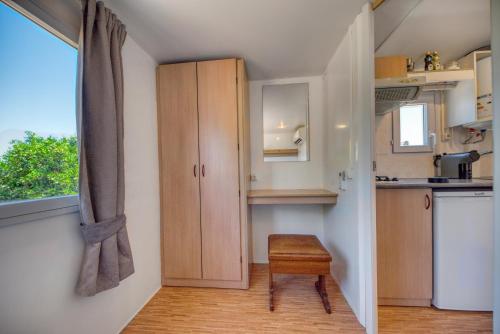 Casa Amarela-Tiny House with fantastic view-pool and close to the beaches