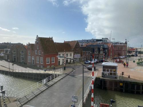 Vista generica su Harlingen o vista sulla città dall'interno dell'appartamento
