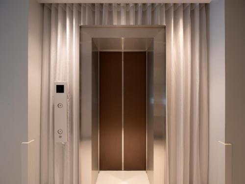 Photo de la galerie de l'établissement FFFFFF Hotel エフホテル, à Fukuoka