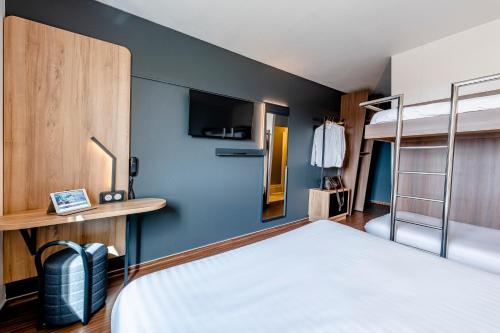 B&B HOTEL Bordeaux Talenceにあるベッド