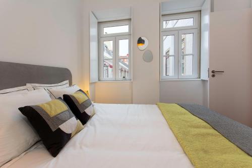 Charming Apartment in Private Condominium at Graça