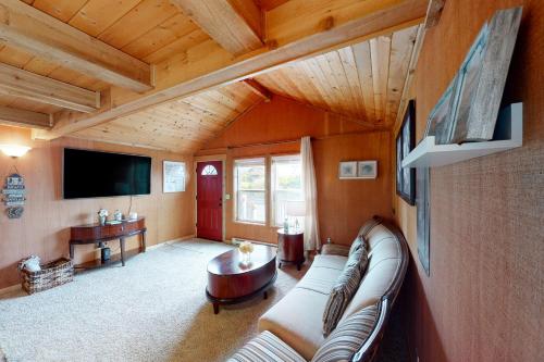 Cozy on the Coast – Photos 2