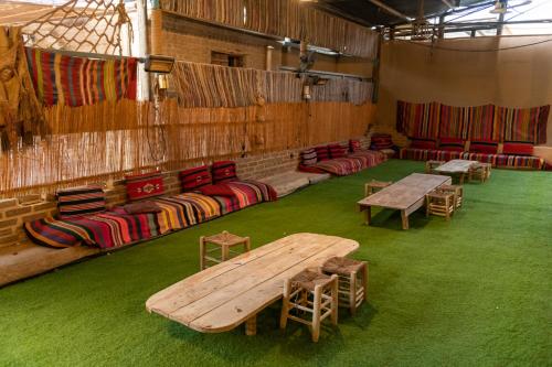 Φωτογραφία από το άλμπουμ του Desert Routes Inn Shvilim ba Midbar σε H̱aẕeva