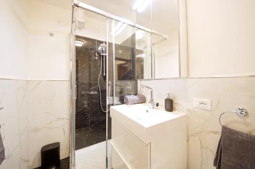 Calle dei Fabbri Apartment Marble photo 17