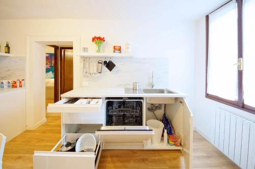 Calle dei Fabbri Apartment Marble photo 37