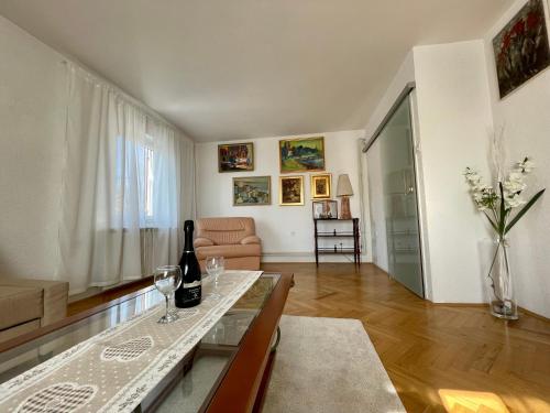 Apartments Matacin with Sea View