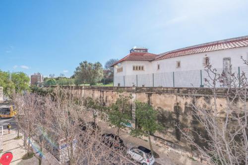 Vita Portucale ! Deluxe 3 Br Apartment in Arroios