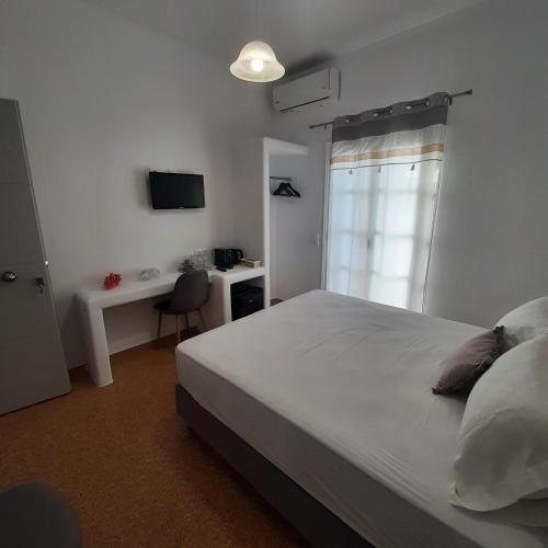 Flora Rooms & Apartments