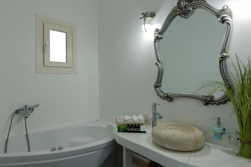 Kúpeľňa v ubytovaní Villa Pergisos by Whitelist Mykonos
