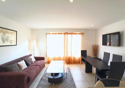 Viva Riviera 2 Bedrooms 2 Bathrooms Rue Florian