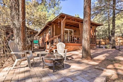 Pet-Friendly Cabin 2 Mi to Pine Trailhead! – Photos 2