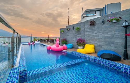 Afbeelding uit fotogalerij van Cani Beach House in Da Nang