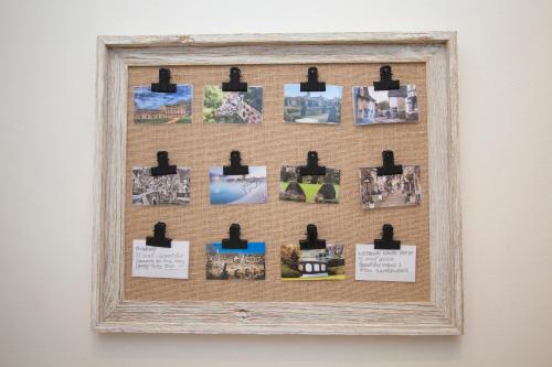 Gambar di galeri bagi STABLES Stylish comfortable peaceful cottage with parking and outdoor space di Holt