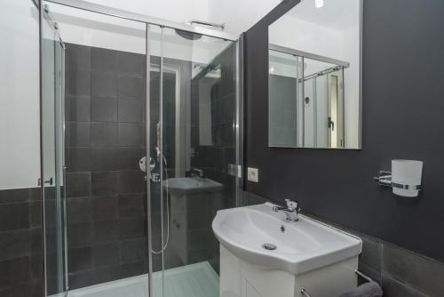 A bathroom at Villa Marisa