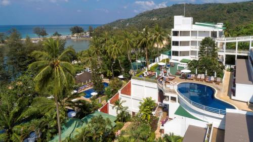 Výhled na bazén z ubytování Best Western Phuket Ocean Resort nebo okolí