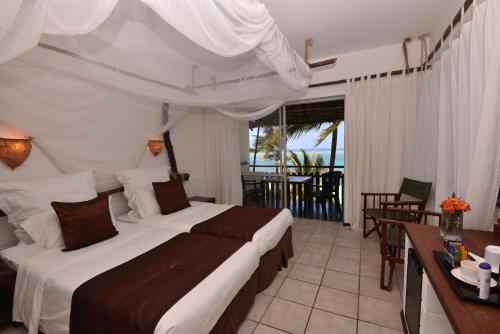 Gallery image of Bahari Beach Hotel in Mombasa