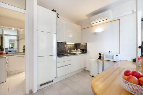 45 Croisette Apartment - Prime Location - Beach & Palais by Foot - AC photo 11