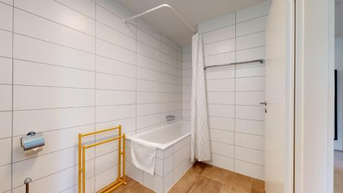 A bathroom at Nice apartments at 10min from Payerne, fully equipped