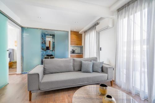 Stylish Living-Parthenon