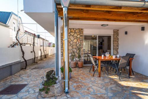 Μπαλκόνι ή βεράντα στο Maia Lena