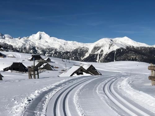 Koča Zlatorog - Velika planina en invierno