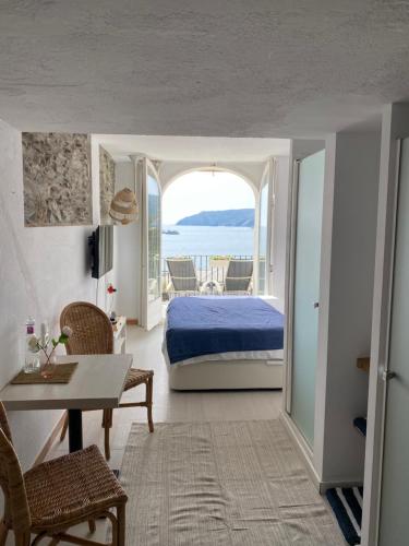 Ένα ή περισσότερα κρεβάτια σε δωμάτιο στο Studio Cala bona