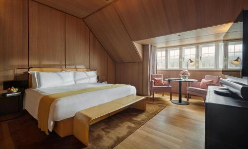 Hotel Cafe Royal Image