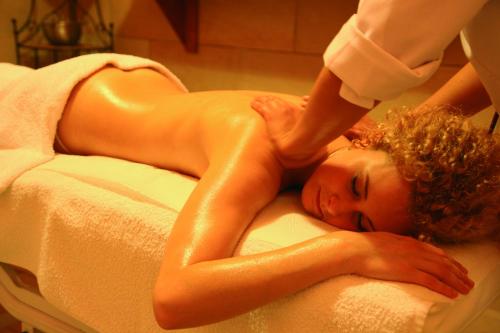Gallery image of Hotel Le Ginestre Family & Wellness in Vieste