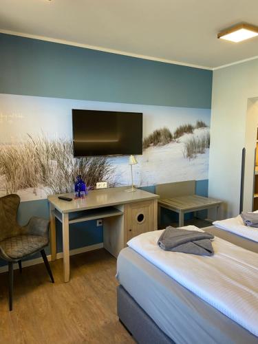 Postel nebo postele na pokoji v ubytování Hotel & Gasthof Zur Linde