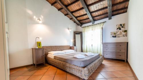 Postel nebo postele na pokoji v ubytování Sardinianworld- In Barberia Milis