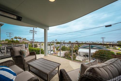 Stunning architectural Loft with white water view