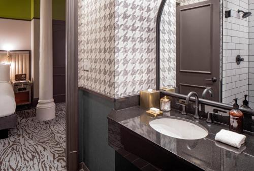 Pelham Hotel Image