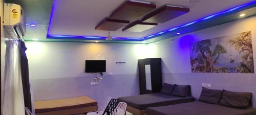 TV a/nebo společenská místnost v ubytování C M HOTEL NEW