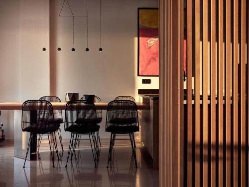 Monopolio Waterfront Apartment with Sea View, by ZanteWize