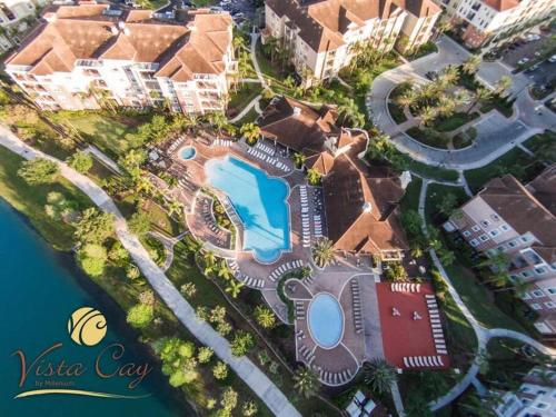 an aerial view of a resort with a swimming pool at SeaworldDisneyUniversal Villa 5 beds 3 bed2bath in Orlando