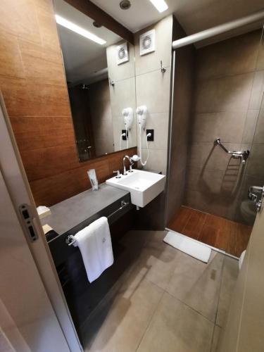 Vonios kambarys apgyvendinimo įstaigoje Hotel Estilo MB - Merlo
