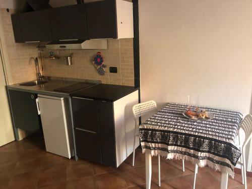 Kuchyň nebo kuchyňský kout v ubytování Chiavari Centro