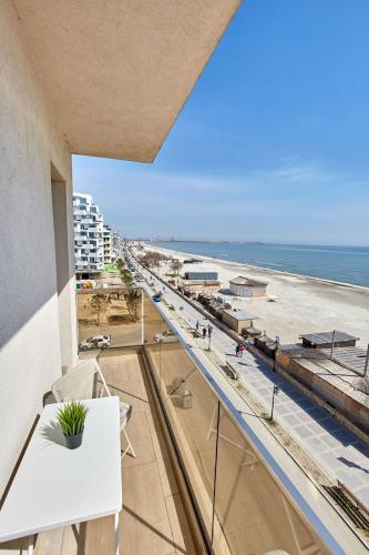 Blue Promenada Apartment