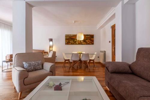Posedenie v ubytovaní Apartamento Mariana Pineda Centro