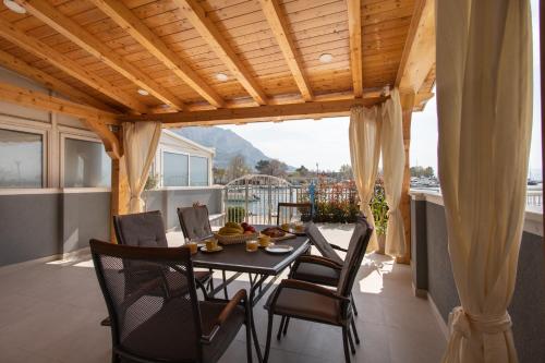 Apartment Laura Omiš