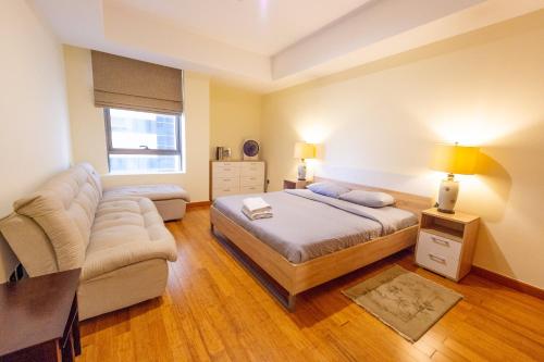 Postel nebo postele na pokoji v ubytování Luxury Escapes - Stylish 1BR - Murad Tower - Close to the Emirates Mall