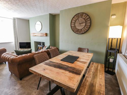 TV a/nebo společenská místnost v ubytování TurTwig Cottage