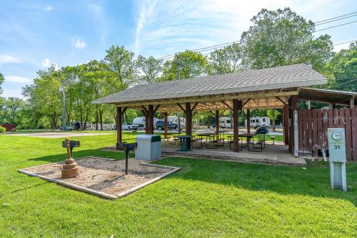 The Creekside Cozy – Photos 3
