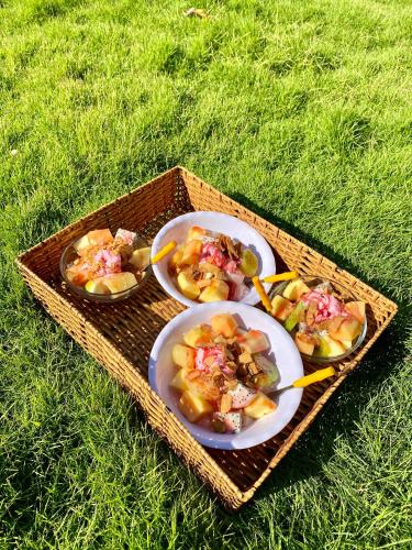 Mad på lejlighedshotellet eller i nærheden