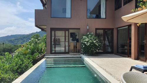 Πισίνα στο ή κοντά στο Aomi Villa