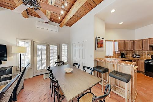 East Alameda Manor Unit 4 – Photos 2